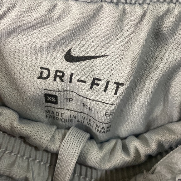 Nike shorts - Picture 2 of 2